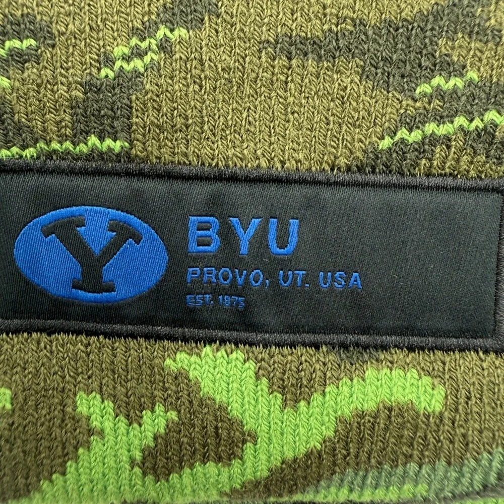 Nike BYU Cougars Military Beanie Hat OSFM Green Camo Cuffed Knit C-12081